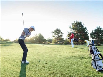 3 consejos profesionales de la PGA para perfeccionar tu swing de golf